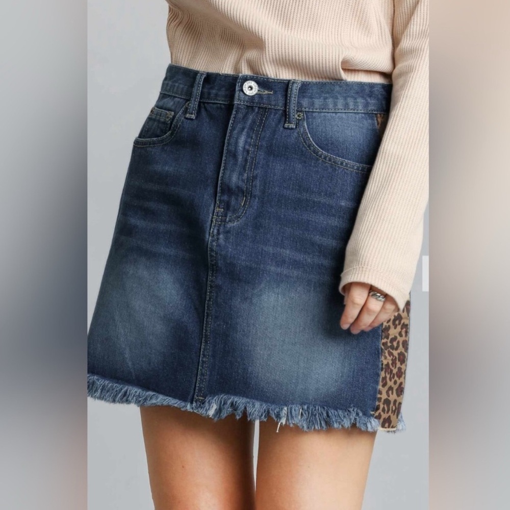 NWT Umgee denim skirt.